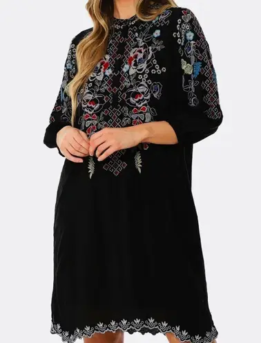 Johnny Was Nola heavily embroidered button