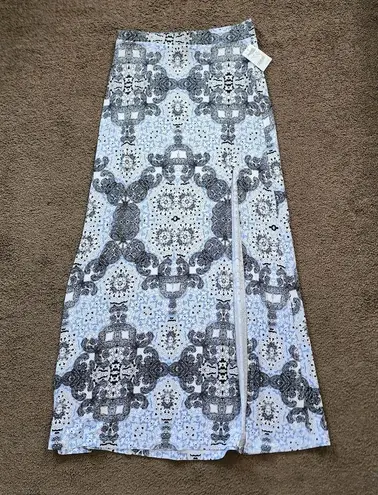 Charlotte Russe Blue/Grey Mandala Maxi Skirt, Women's S