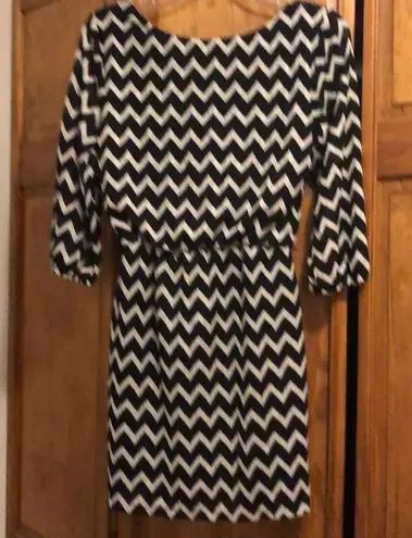 City Triangles Black Chevron Dress  3/4 Sleeve Small