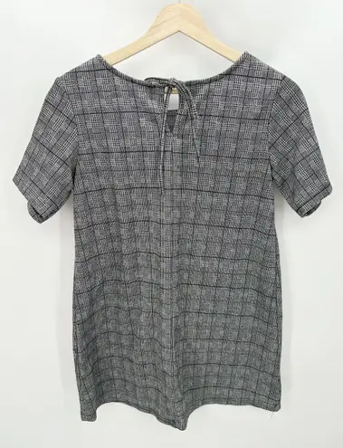 Victoria R Top Women SIZE M Black Plaid Short Sleeve Keyhole Tie Back Clueless Size M