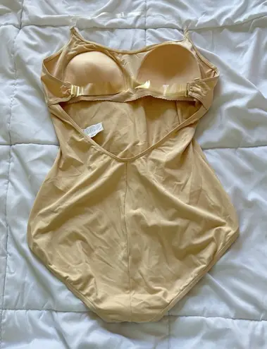 Capezio Beige One Piece Sleeveless Womens Size XL Leotard Dance Padded Tan