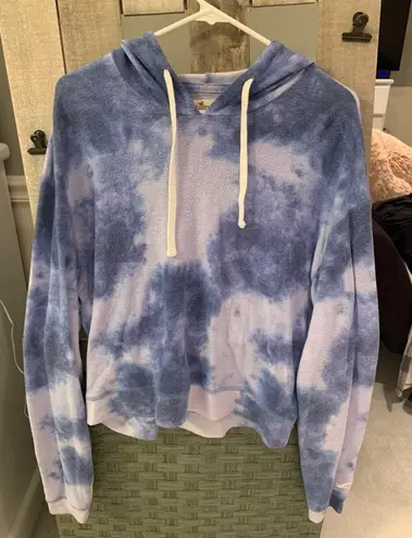 Hollister Fuzzy Blue Tie Dye Hoodie Size L 18 63 Off Retail From taylor