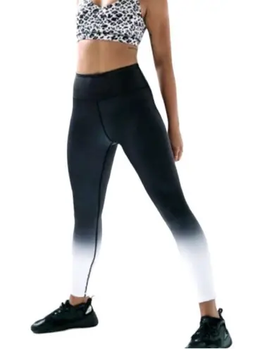 Zyia Light N Tight Liquid Shine Metallic Ombré High Rise B/W Leggings 8