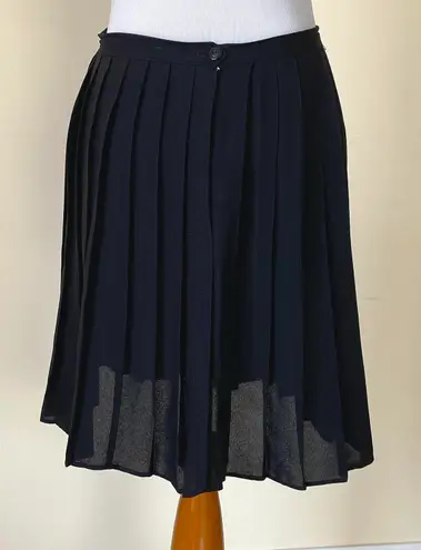 Forever 21 Black Pleated Skirt