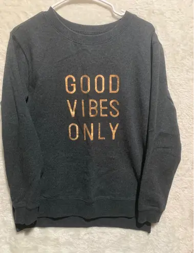 GreenTea Women's Medium "Good Vibes Only" Charcoal Heather Sweatshirt Gray