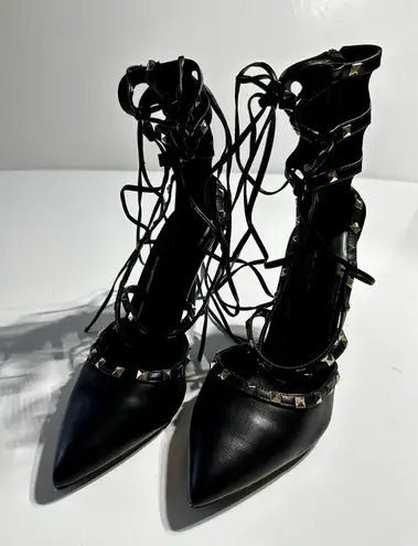 Wild Diva Lounge Studded Black Strappy Heels size 10 Brand New