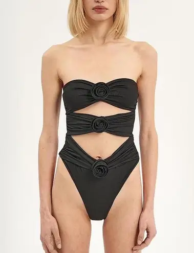 One piece rose black swimsuit