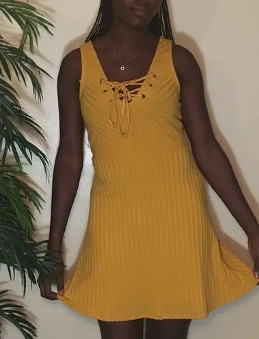 Design Lab Sun kissed mustard flowy dress S / P