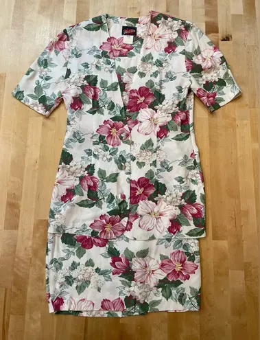Hearts Vintage Floral Two Piece Dress and Short Sleeve Blazer Set White Size 10