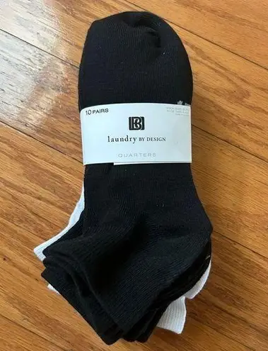 Laundry by Design NWT  women quarter socks 10 pairs