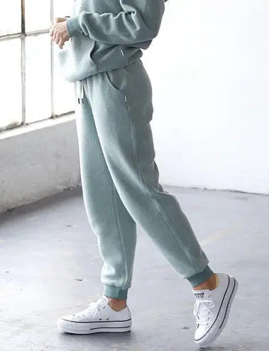 Feat BlanketBlend Joggers seafoam green sz Medium.