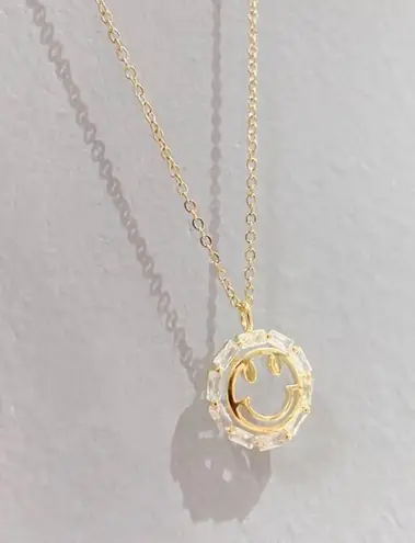 Smiley Face Necklace Gold