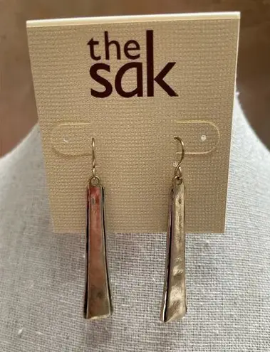 The Sak NWT Gold Lightly Hammered Bar Dangle Earrings