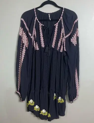 Free People  Dress large Wild Horses Eyelet black embroidered.mini dress