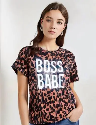 Boutique Leopard Short Sleeve Graphic Shirt Women Small casual animal print babe