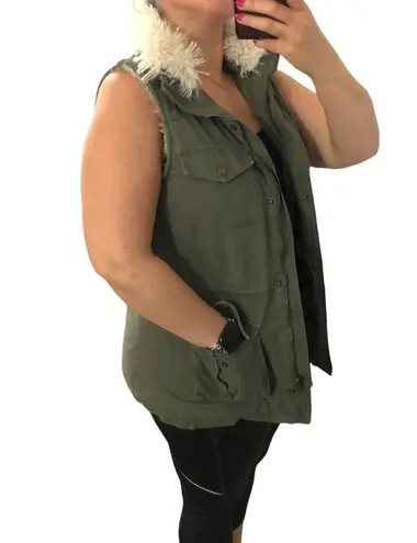 Stitch Fix Tinsel SMALL Odensay Cargo Vest - Sherpa Lined 4 Front Pockets