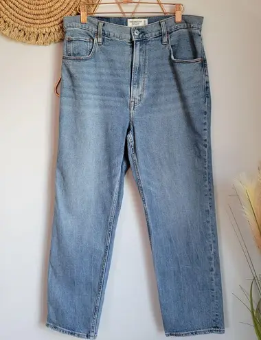 Abercrombie & Fitch  Ultra High Rise Ankle Straight Medium Wash Jeans Size 30 10