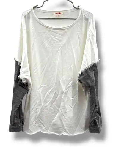 Mazik White Gray Long Sleeve Colorblock Top Women’s Size Large Casual Fringe
