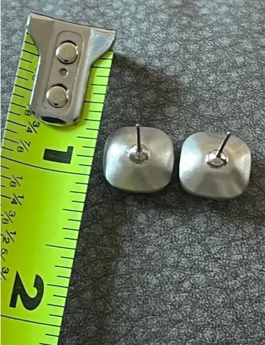 Swavorski Elements 5 Carat Peridot Stud Earrings