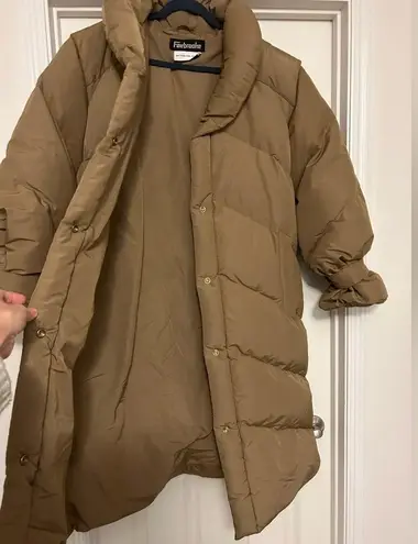Immaculate Vintage Fairbrooke goose down puffer Prestigious Daytons Oval Room Tan Size L
