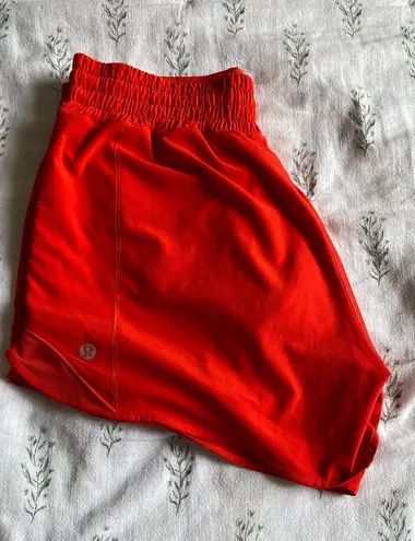 Lululemon Hotty Hot Shorts 4” Lined