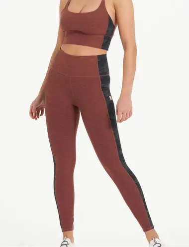 Vuori  Aspire Elevation Legging Performance Cedar Heather Size Medium