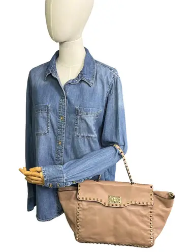Valentino Garavani Rockstud Tote Bag in Poudre Beige Leather