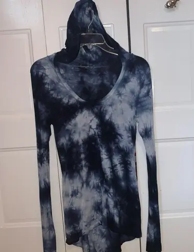 American Eagle AEO tye dye long sleeve with hood 