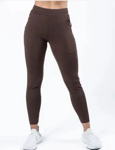 Alphalete  Women's Trace High Waisted Athletic Jogger Pants, Coffee- Size medium