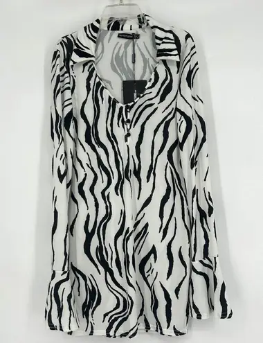 Pretty Little Thing NEW PLT  Zebra Print Bodycon Dress Long Bell Sleeves Size 8