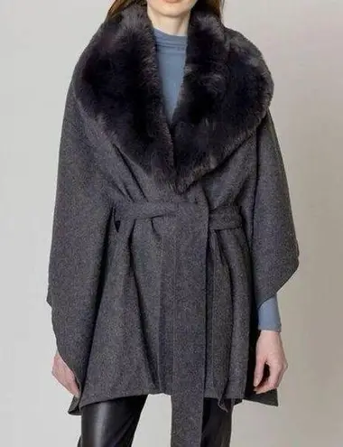 NWT Chic Miminalist Charcoal Soft Plush Faux Fur Collar Belted Fall Poncho Size 10