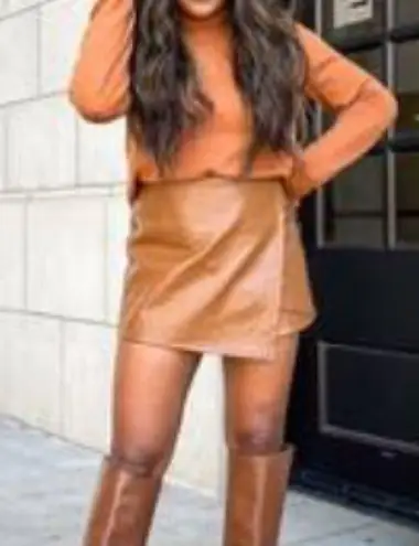 Hesperus High waist faux leather skort size M