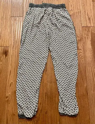 American Eagle  printed jogger casual pant size small