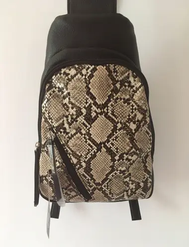 Snake Print Backpack Gray - Image 3