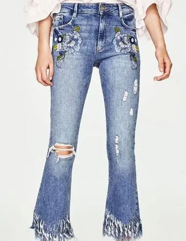 ZARA  Embroidered Midrise Mini Flare Leg Distressed Cropped Denim Jeans Size 2