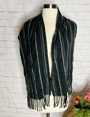 Geoffrey Beene Italian Scarf