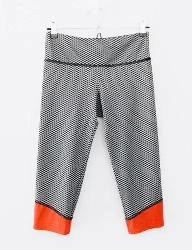 Onzie Sky Capri Leggings NWOT Size S/M