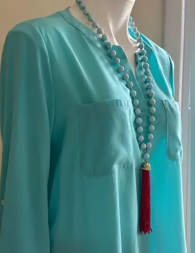 Susan Graver Turquoise Blue Light Material Blouse SZ M With Pockets V Ne…