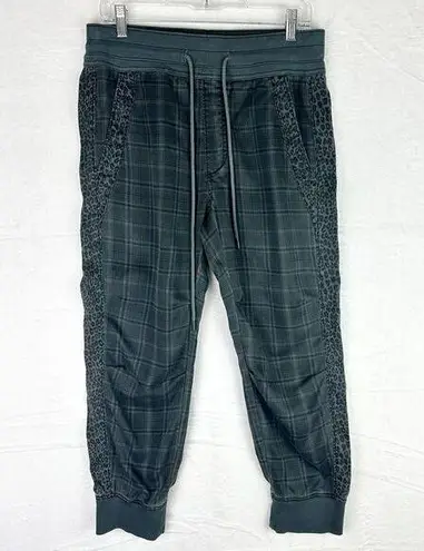 Anthropologie  Nomad Joggers Size Small Petite Gray Plaid Leopard Tencel Lyocell