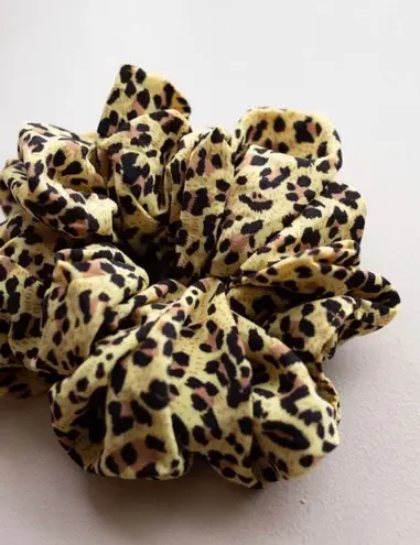 Yellow cheetah oversized hair scrunchie