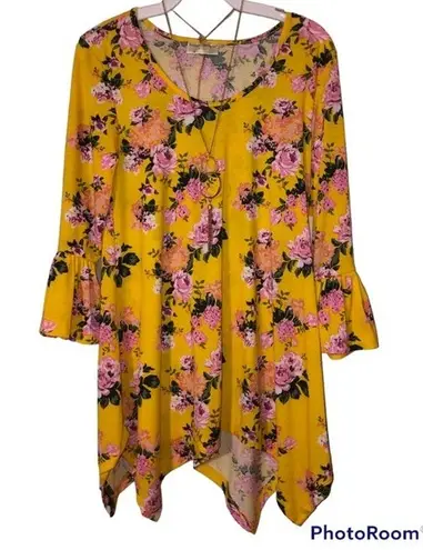 Bobbie Brooks Sz M Yellow Floral Hanky Hem Top with Necklace NEW NWT Gold Size M