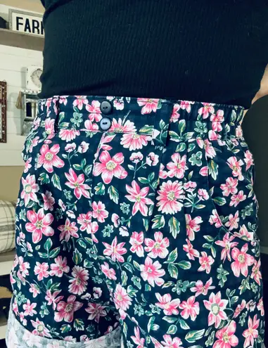 Unique Vintage Vintage 80s/90s Whitefish Bay checkered plaid floral printed high waisted shorts