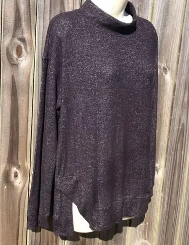 a.n.a NWT  Medium Mock Neck Sweater Top Long Sleeve Gray Slit Soft Turtleneck