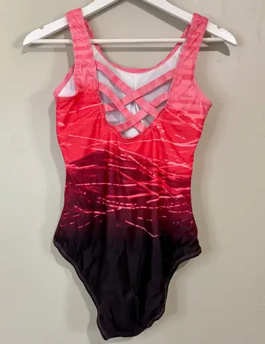 One Piece Women’s Crisscross Ombre Swimsuit Red, Pink & Maroon Size Small NWOT