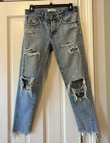 Moussy Vintage Creston Distressed Tapered Light Blue Jeans Size 24"