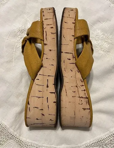Vintage Island Slipper Wedge Sandals Shoes Made in Hawaii No Size but Approx 8