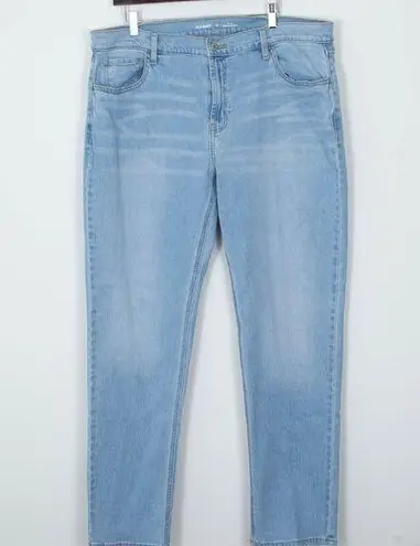 Old Navy  Mid Rise Wow Boyfriend Light Wash Denim Jeans Womens Size 16