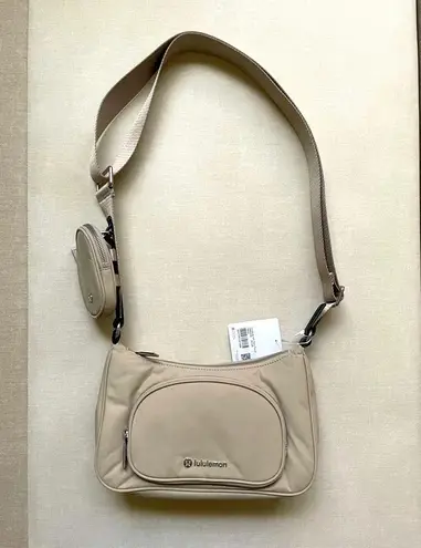 Lululemon Crossbody with Nano Pouch 2L - Trench