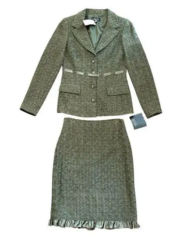 Rickie Freeman TERI JON two piece skirt suit, size 2, NWT Green