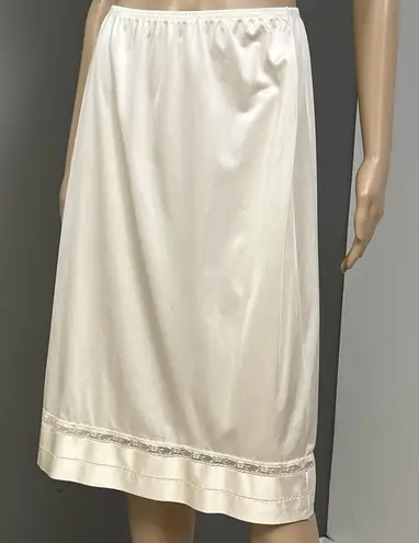 Vintage Lorraine Half Slip Skirt Size Tall Medium Ivory Trim A Length USA Made